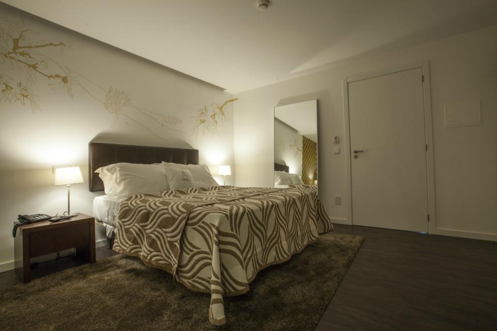 Casa Dona Maria Luiza Guest House Торе де Монкорво Стая снимка